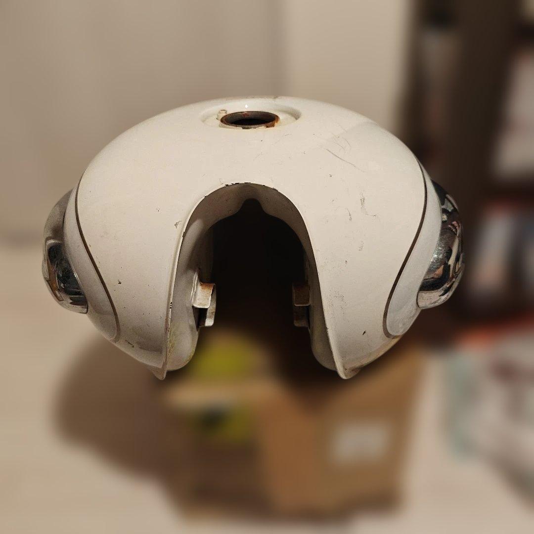 W650 タンク ホワイト