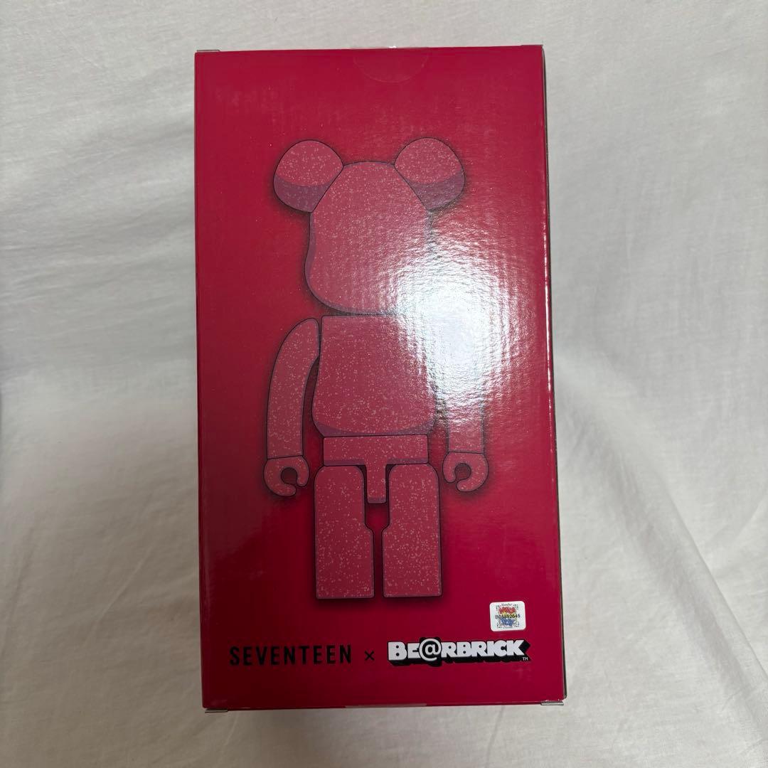 ウジ ベアブリック 400% SEVENTEEN