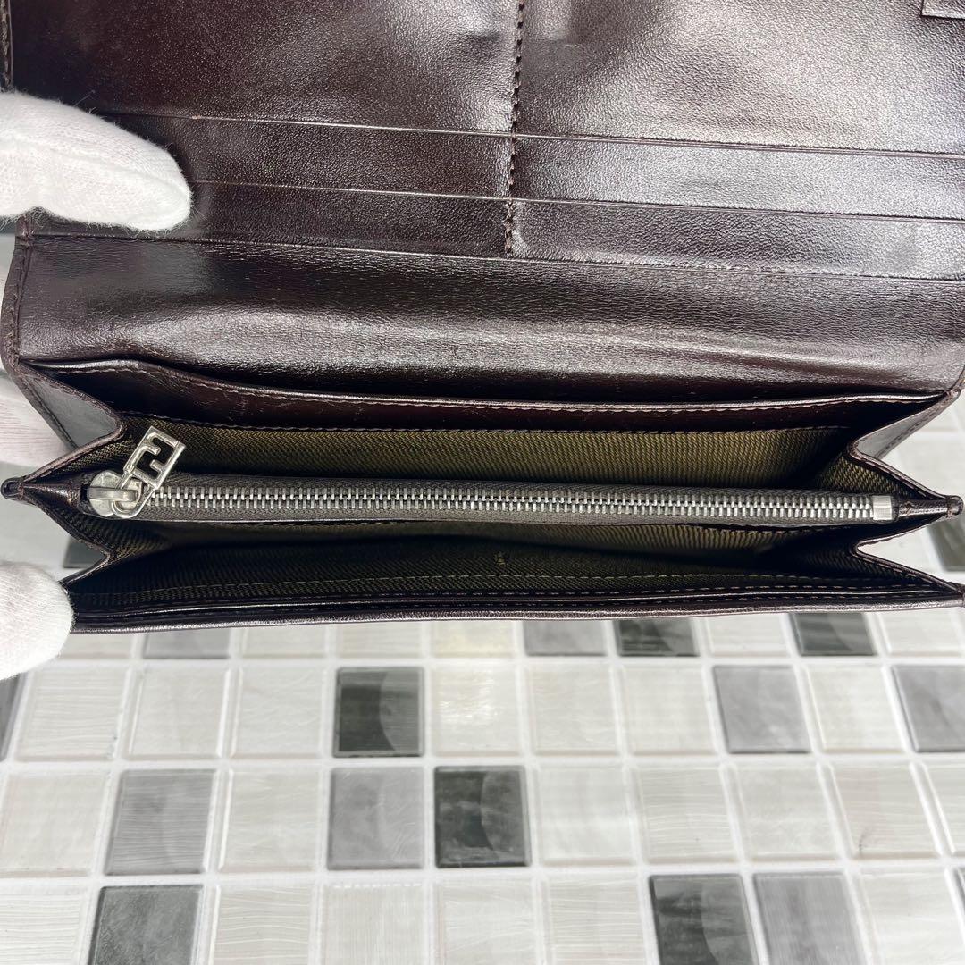 美品 FENDI フェンディ ズッカ柄 長財布 二つ折り財布