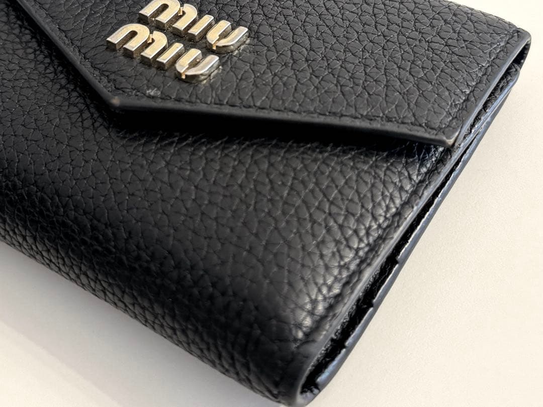 MIU MIU 財布 三つ折り レザー ミニウォレット