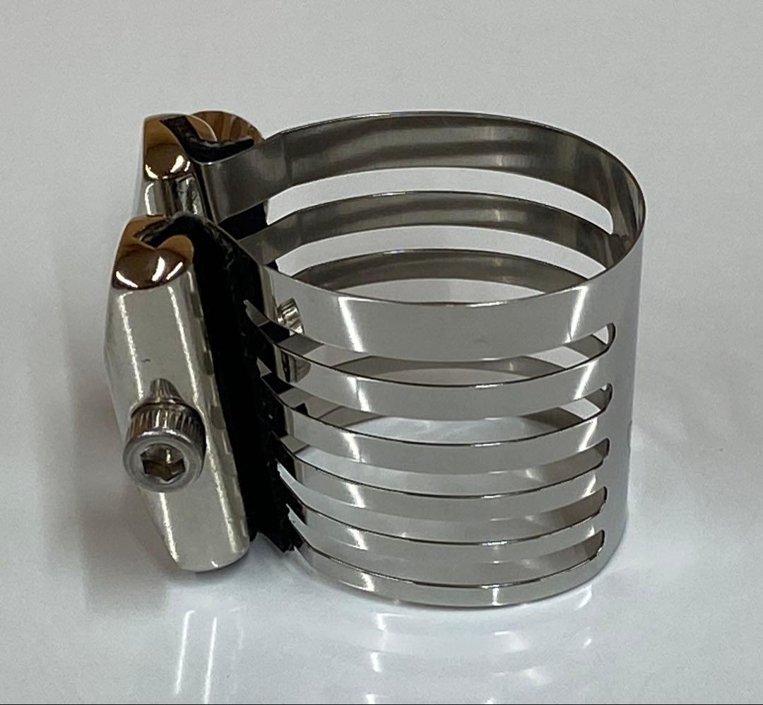 ロヴナー / B♭クラリネット用リガチャー PLATINUM P-R1