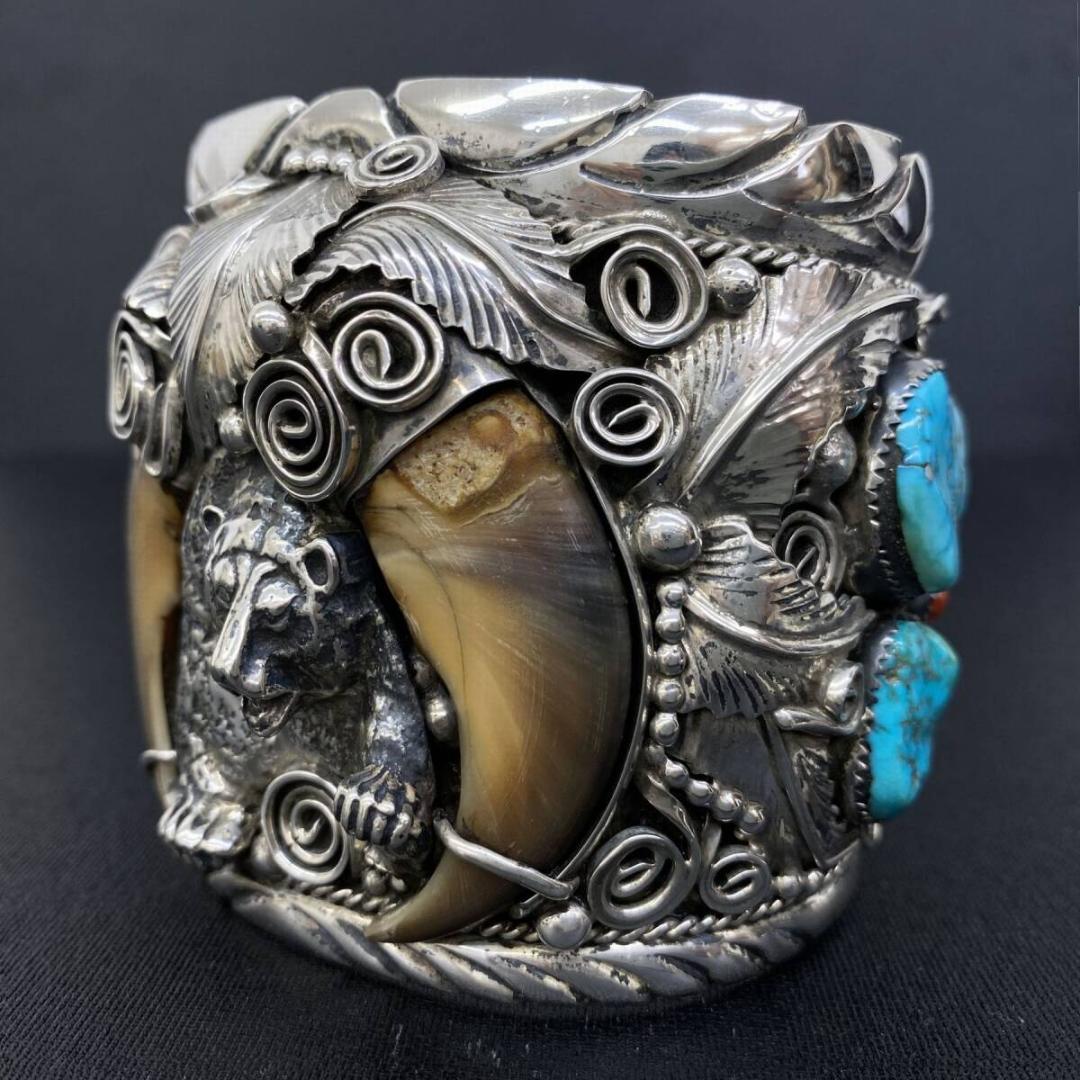 最高峰 NAVAJO Mike Thomas Jr. シルバーベアクローバングル