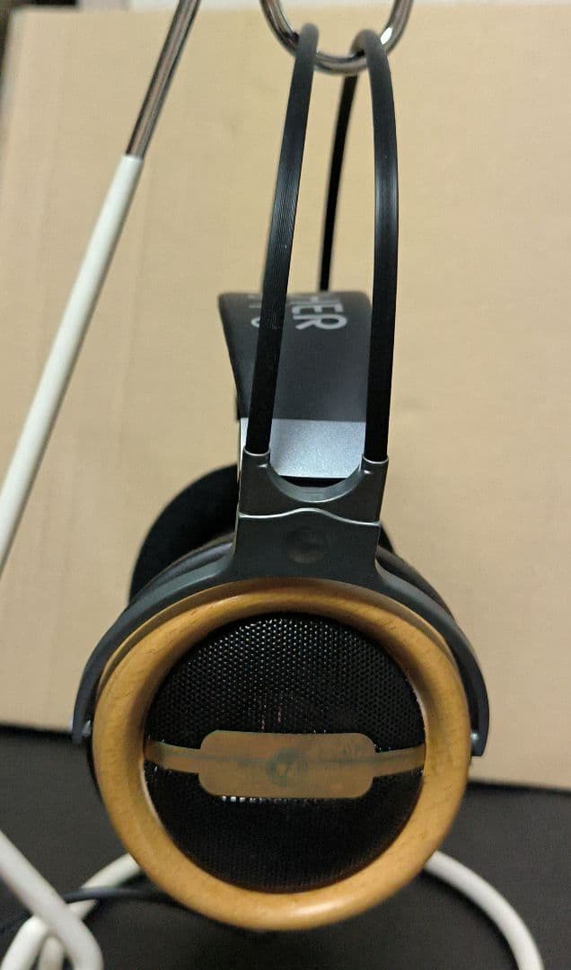 【最終価格】Fisher Audio　ヘッドフォン　FA-011