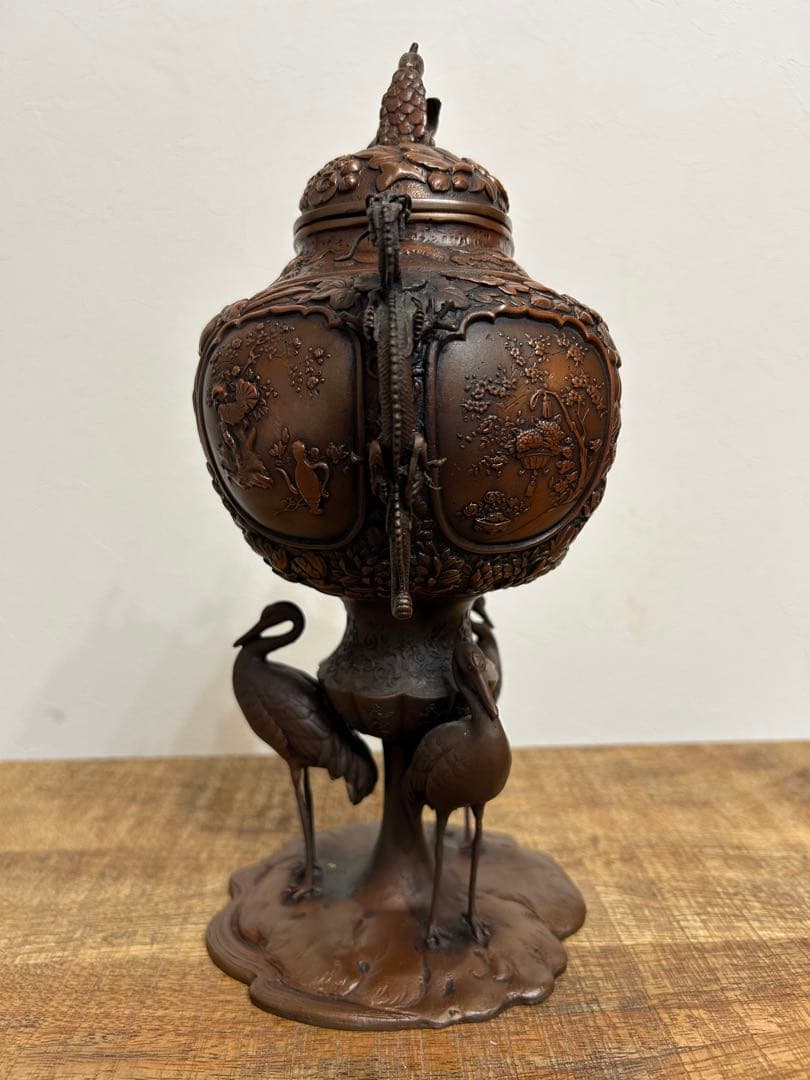 【董芸】高岡銅器 名匠 晃真 作 銅製 孔雀摘龍耳鶴足 香炉