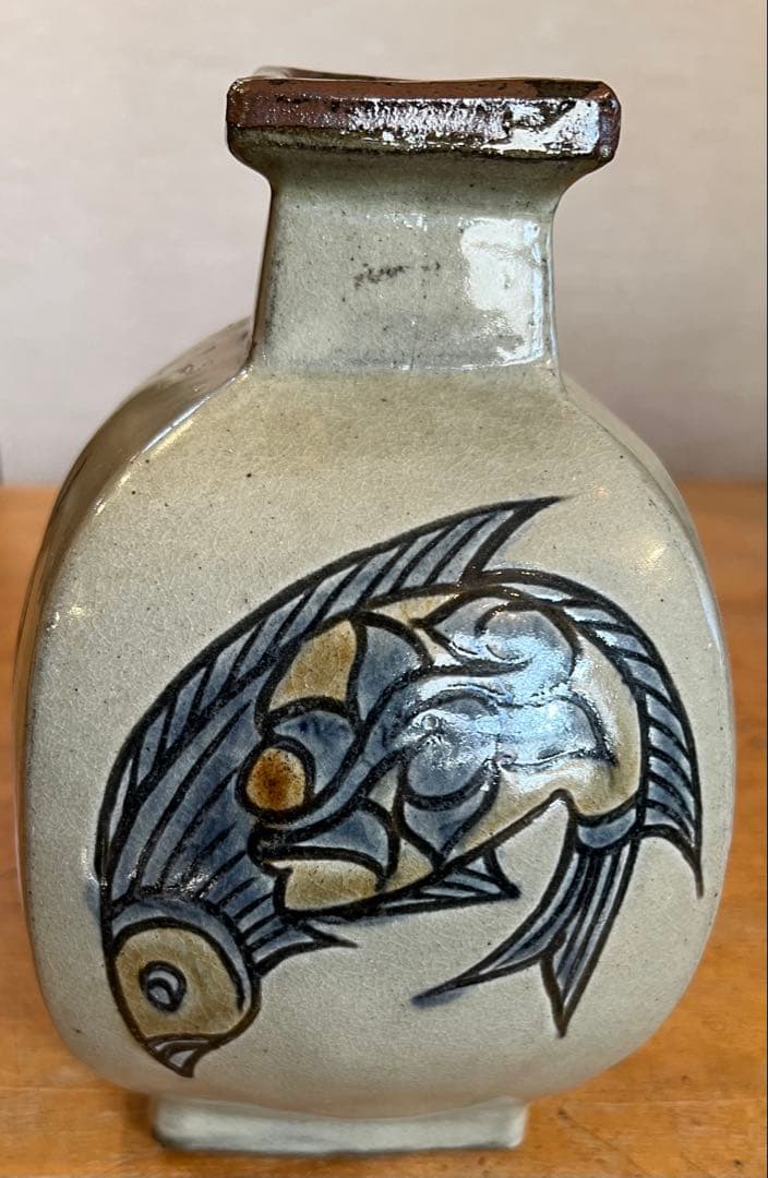 魚紋花瓶金城敏夫