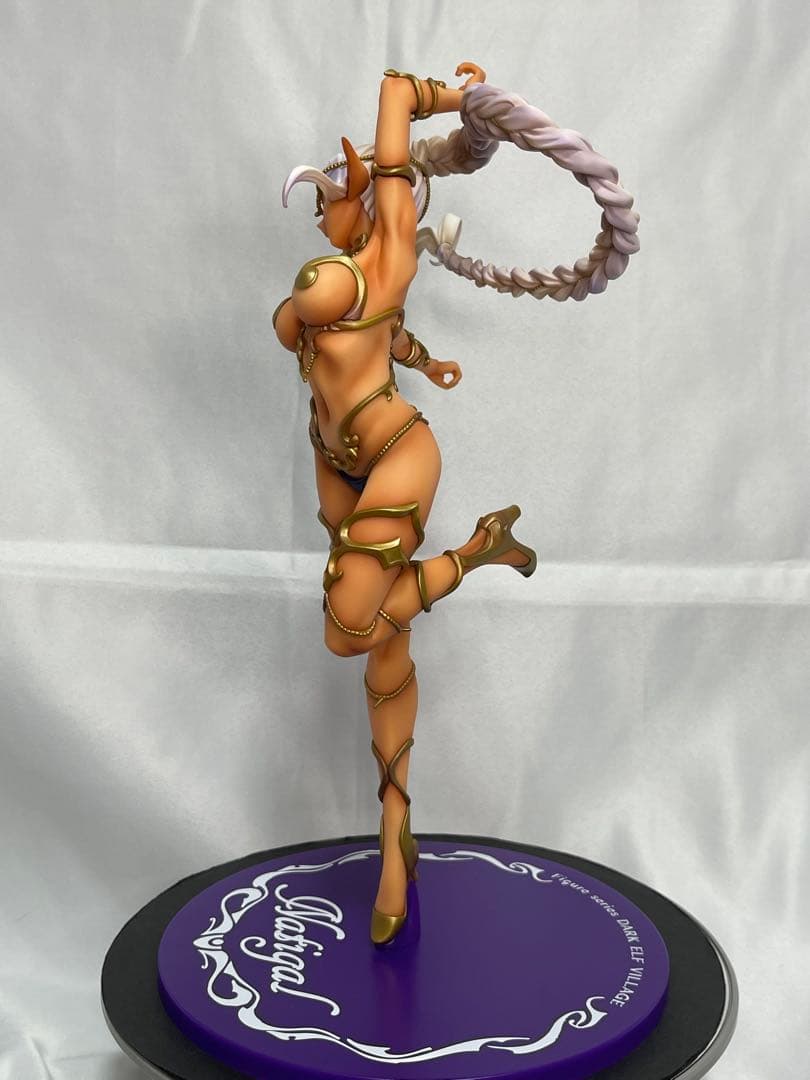 【ほぼ新品】ヴェルテクス ダークエルフ村 ナティガル フィギュア