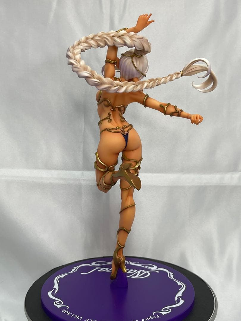 【ほぼ新品】ヴェルテクス ダークエルフ村 ナティガル フィギュア