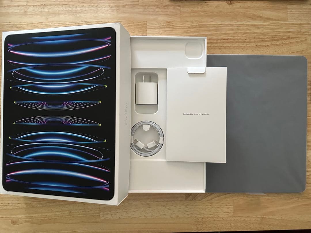 iPad Pro 12.9 第6世代 Wi-Fi+Cellularシルバー