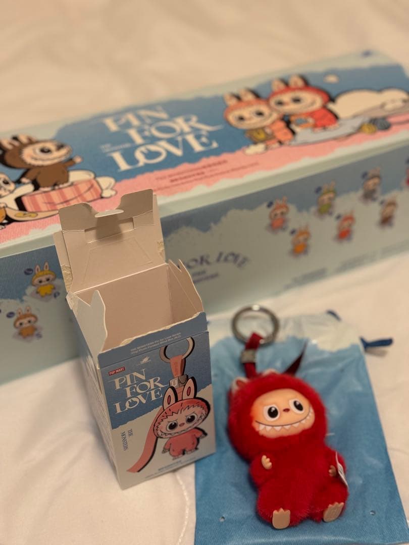 pin for love イニシャルラブブ　アソート popmart