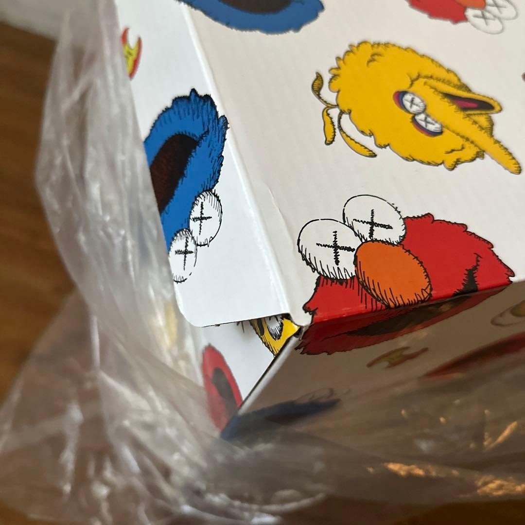 Uniqlo kaws Sesame Street ぬいぐるみ セサミストリート