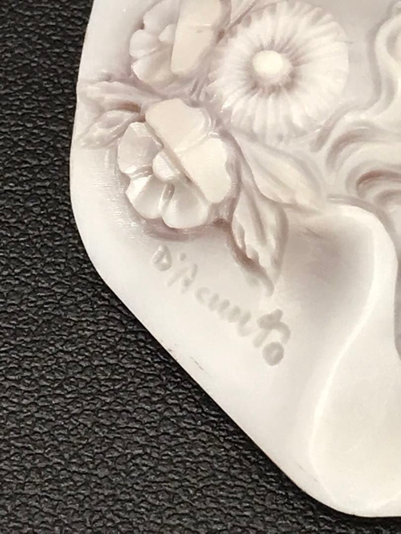 【ぴーちゃん】アニエッロ・ダクンド　天然シェルカメオルース　I.1205