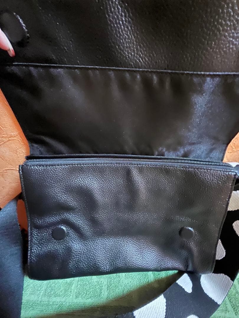 イアパピオネ　ショルダーバッグ