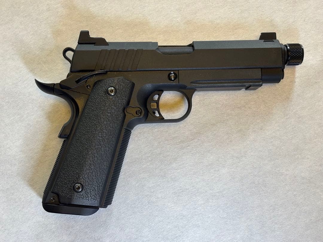 バトン BN-SILENT HAWK CO2GBB