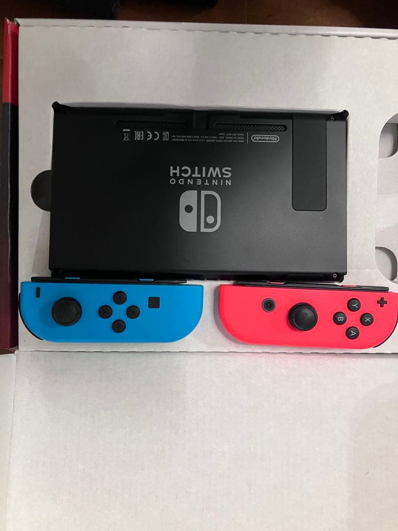 Nintendo Switch 本体 Joy-Con４個付き