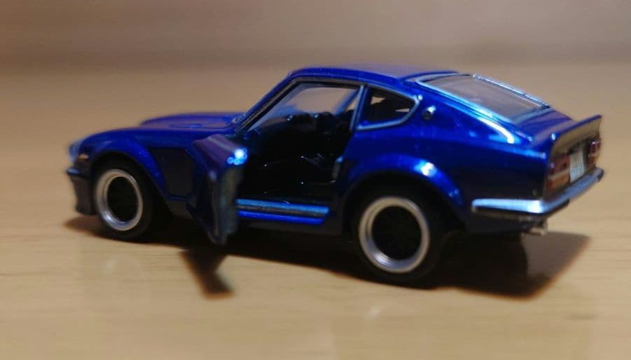 タカラトミー トミカプレミアム湾岸ミッドナイト悪魔のZ　ミニカー Amazon