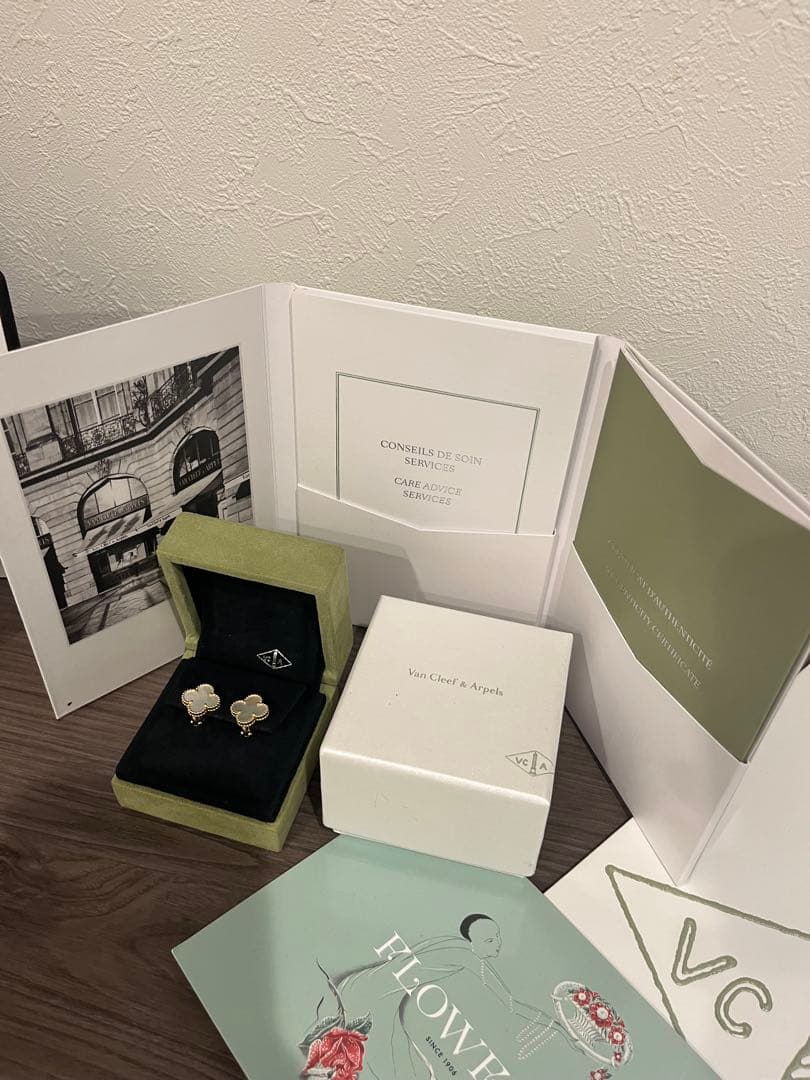 VanCleef&Arpels ♡ヴィンテージアルハンブラマザーオブパール
