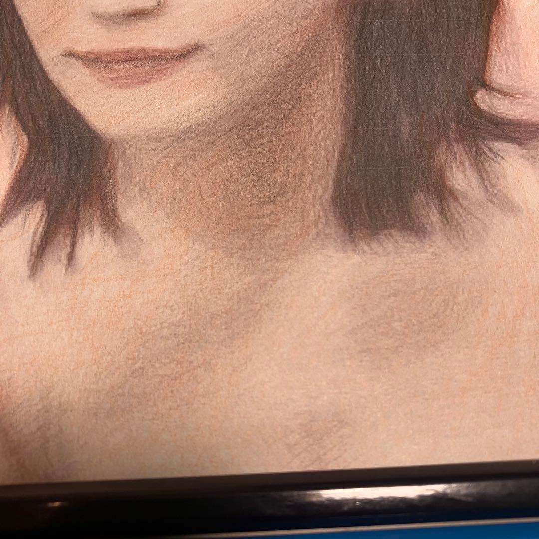 女優画⑦額装品　額縁寸法32.7㎝×24.0㎝×1.5㎝　色鉛筆画　定款付