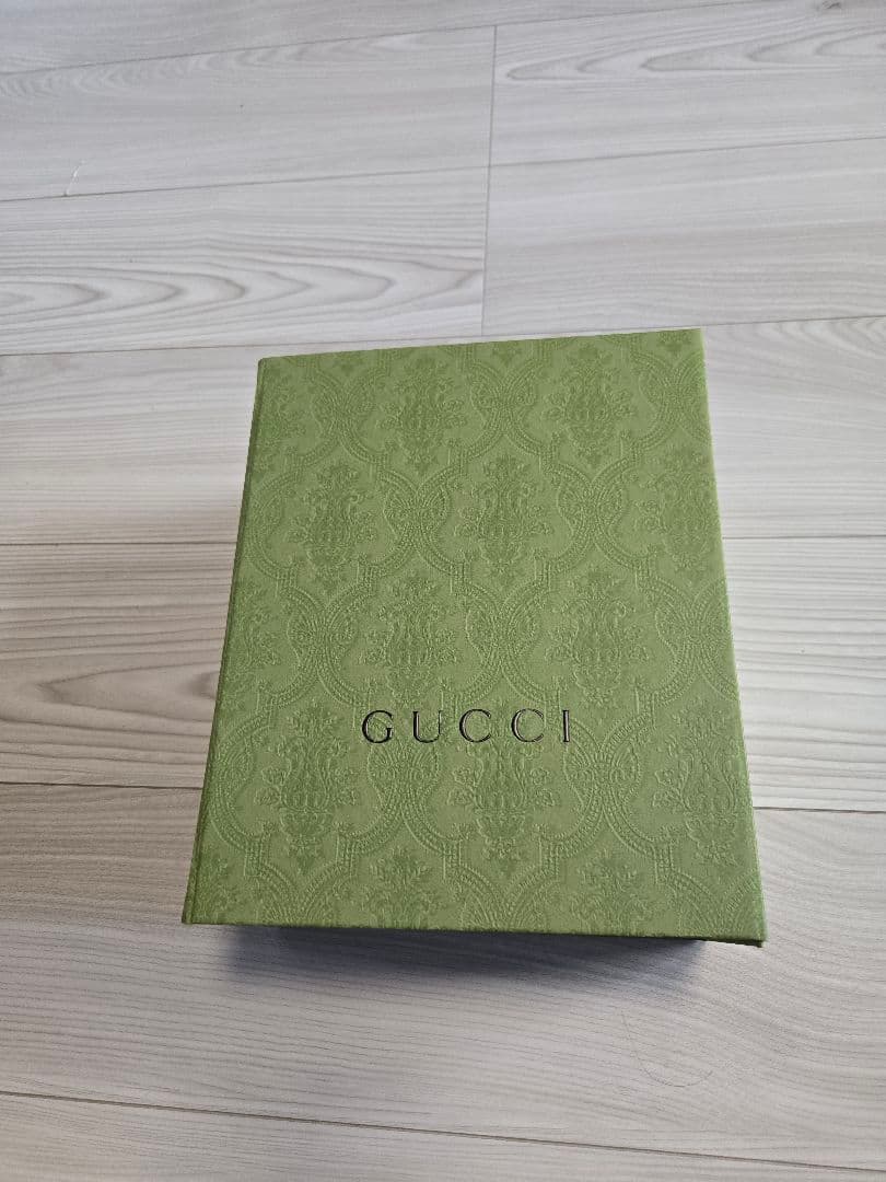 グッチGUCCIビッグロゴ入りキャップ美品明日まで