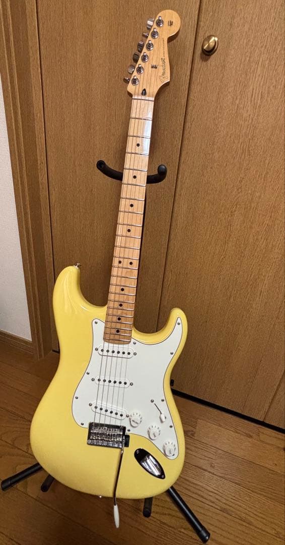 フェンダーplayerストラトキャスターメキシコ(バタークリーム) 新品同様！