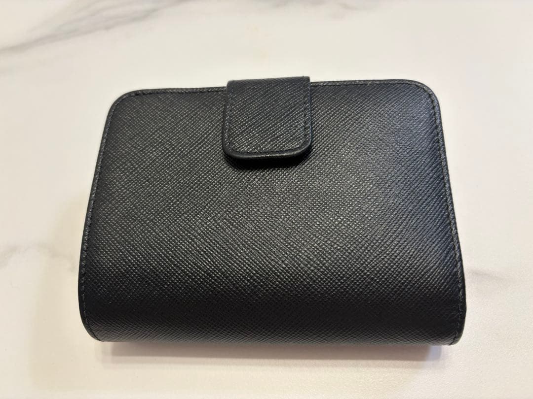 プラダ　PRADA 二つ折り財布　1ML018 黒　ブラック