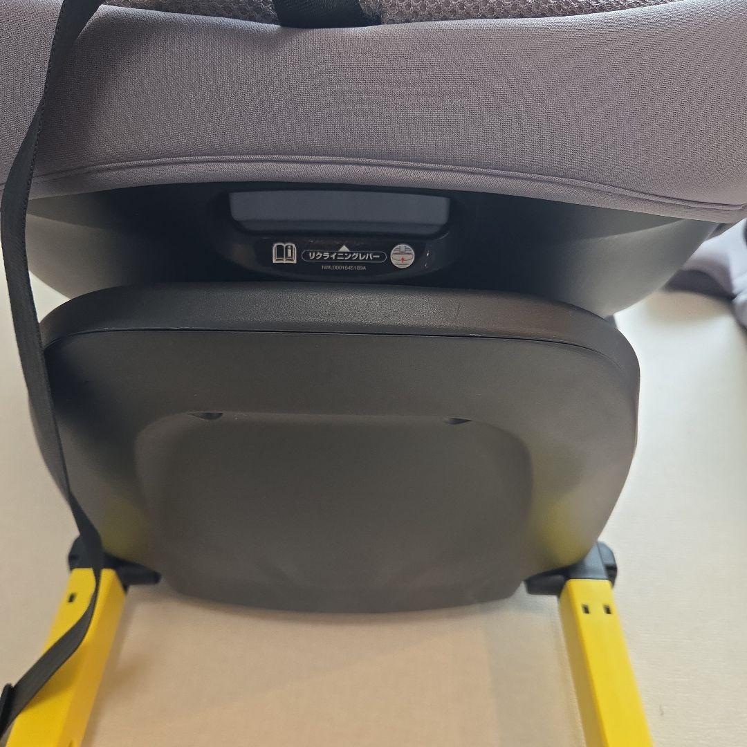 Aprica クルリラフィットISOFIX 360度回転　チャイルドシート