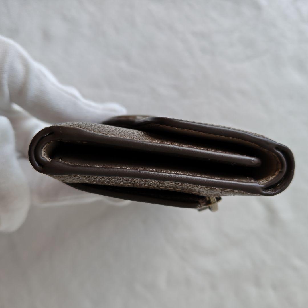 未使用級　トリーバーチ　ロビンソンペプルドウォレット