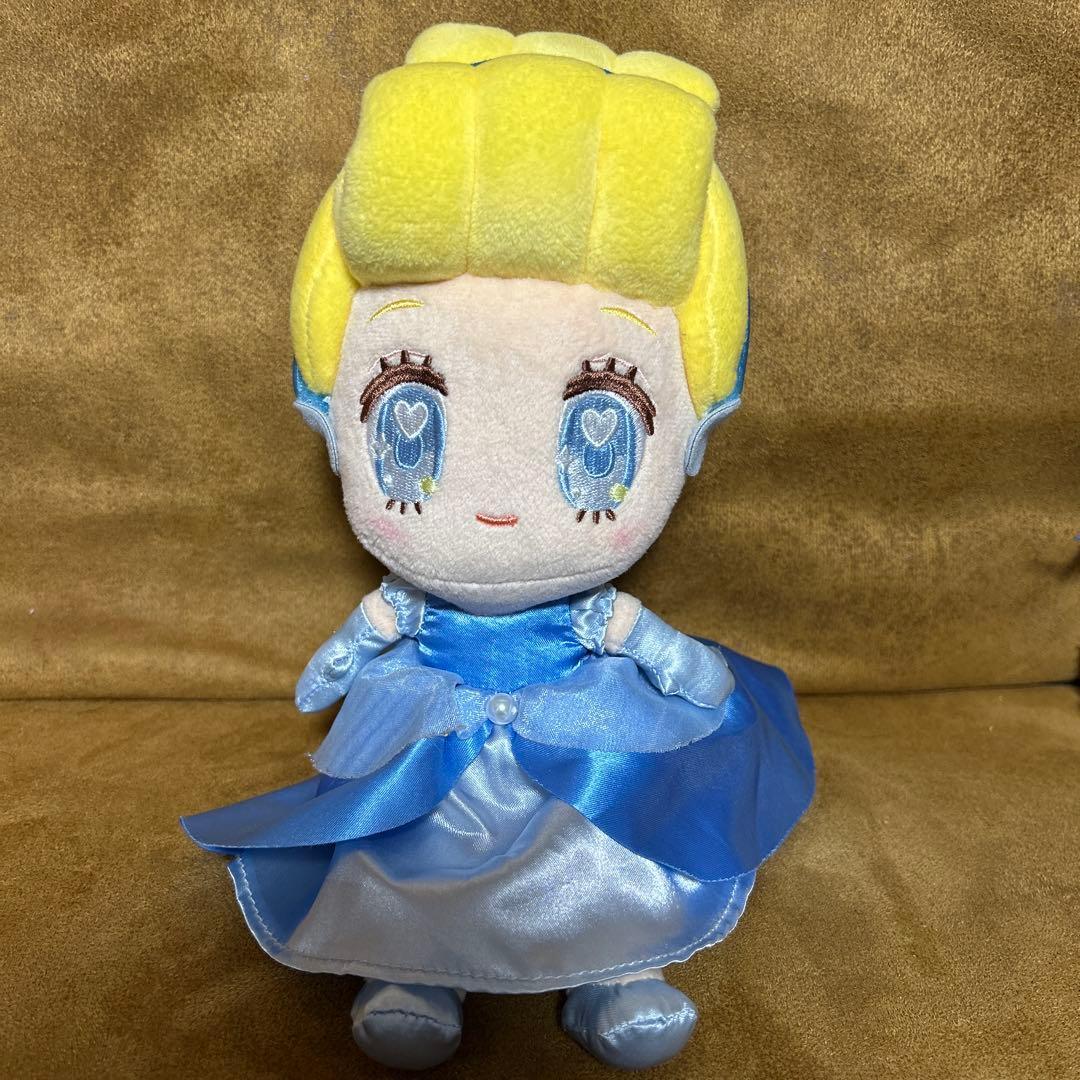 ディズニーストア　tiny シンデレラ　ドレス　ぬいぐるみ
