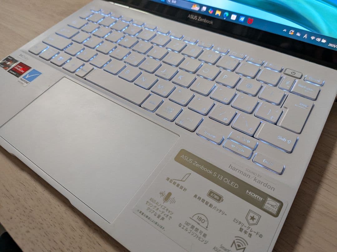 ASUS Zenbook S OLED ノートPC リファインドホワイト