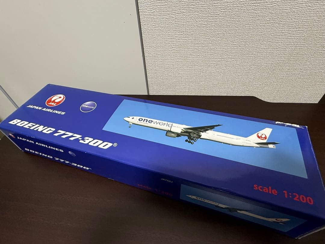 JAL日本航空 B777-300 oneworld塗装　1/200スケ
