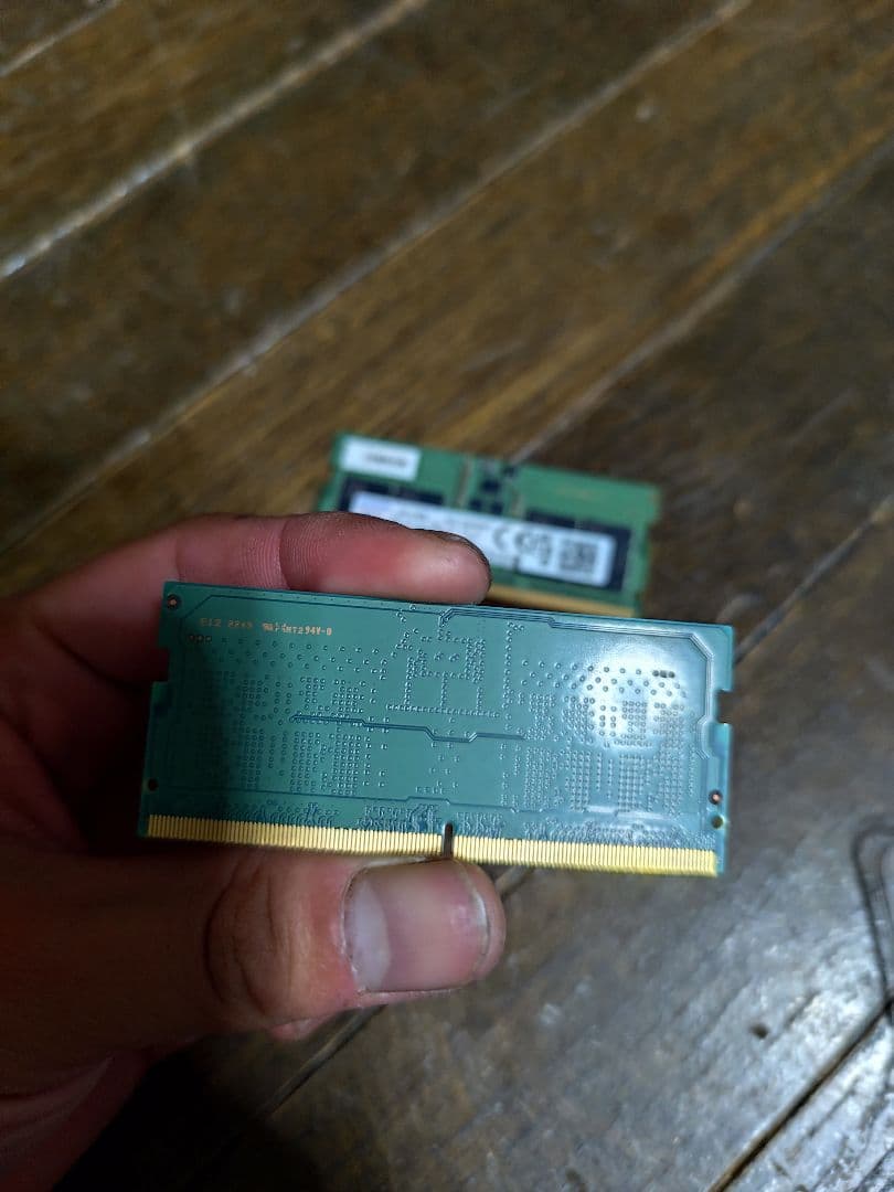 Samsung DDR5 8GB×2 メモリー 16GB ノート用