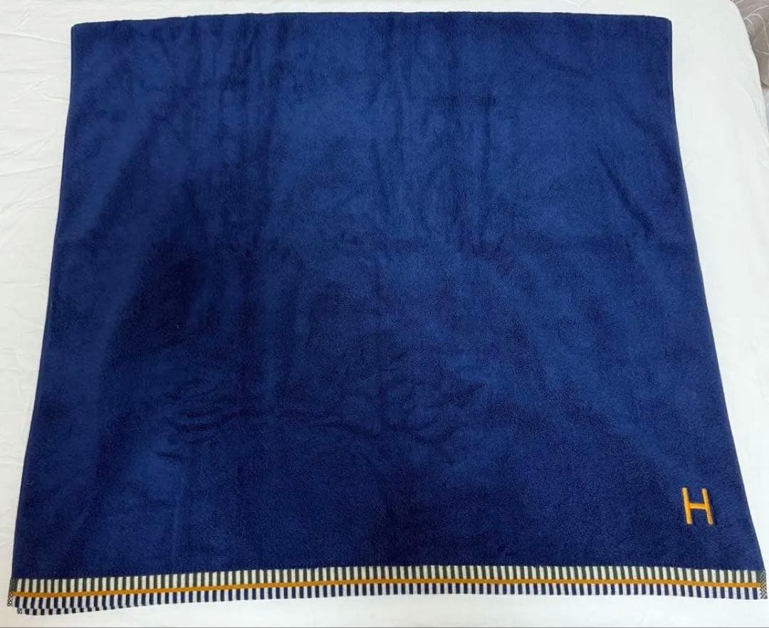 【新品未使用】エルメス HERMES バスタオル 《ヴィス・ヴェルサ》