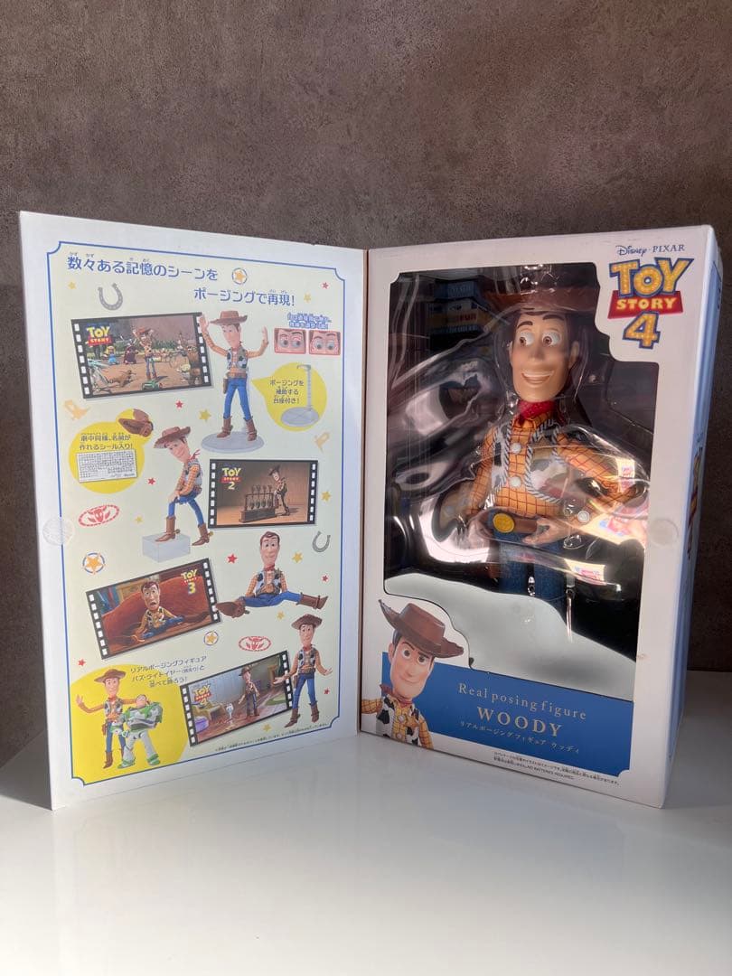 トイストーリー4 リアルポージングフィギュア ウッディ