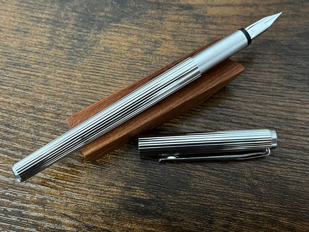 モンブラン ノブレス プラチナコート 万年筆 14K-585 F EF