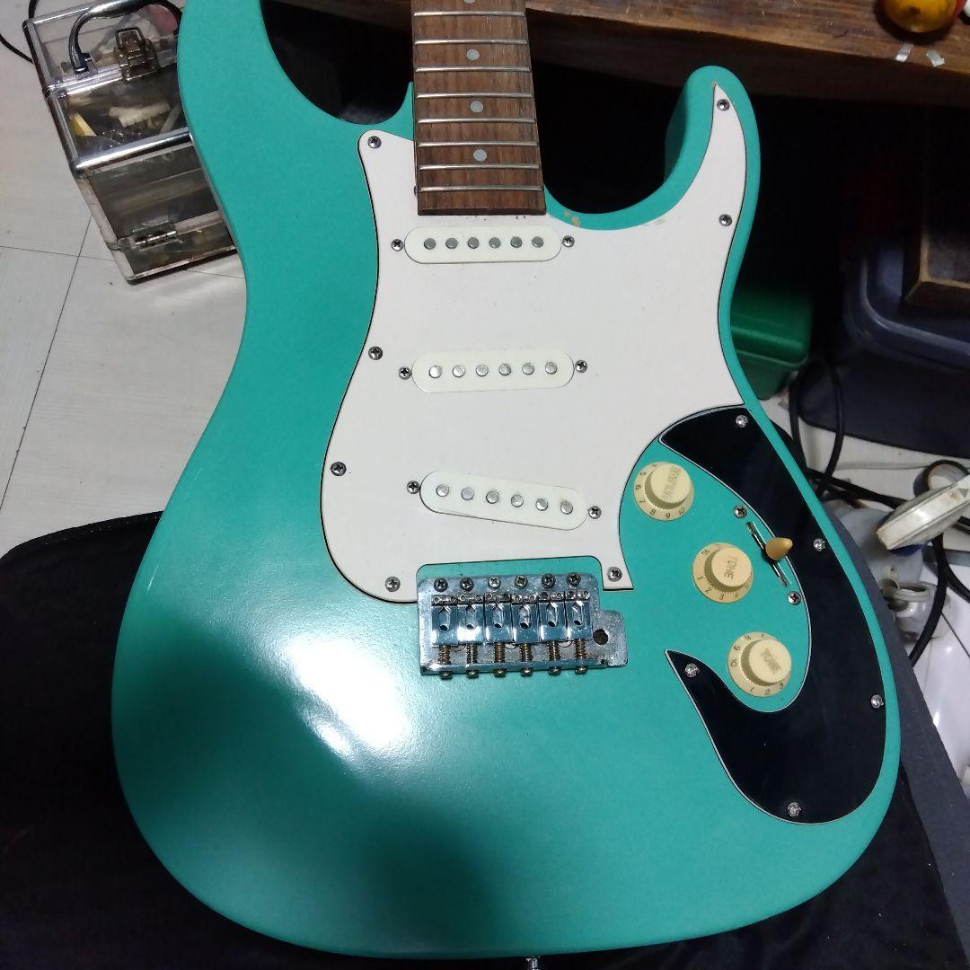 エレキギター、ストラトタイプ！ｂｉｌｌ,ｌａｗｒｅｎｃｅ....