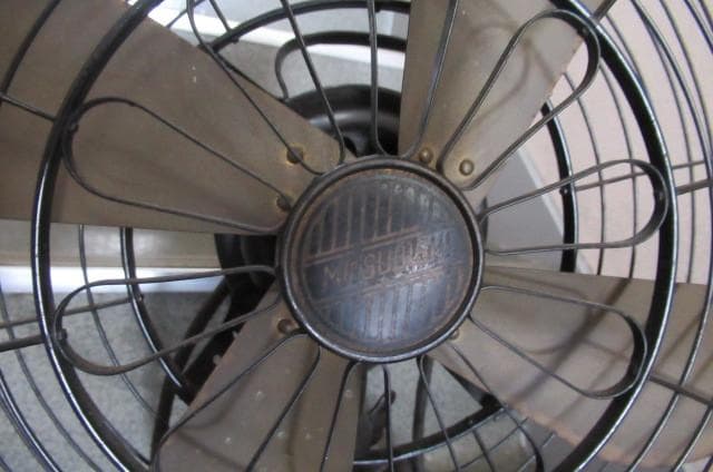 ジャンク品昭和レトロ当時物三菱797374黒扇風機4枚羽MITSUBISHI