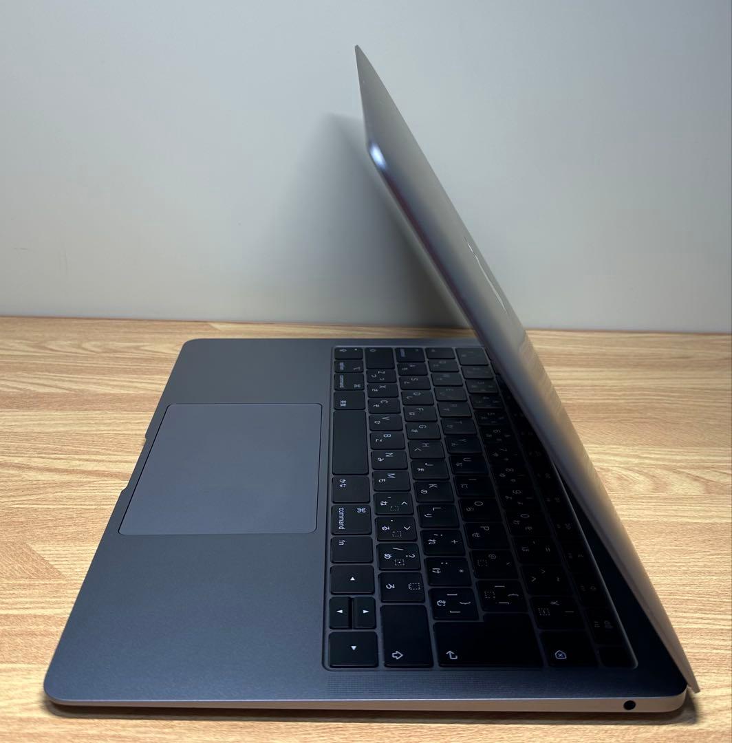 美品 Macbook Air 2018,13inch,メモリ16,SSD 512
