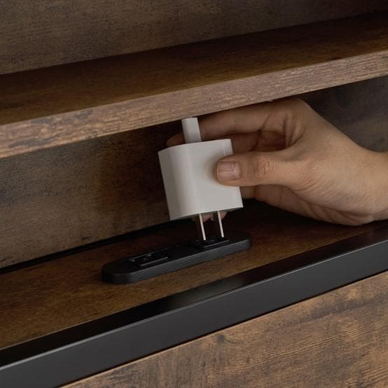 20％OFFセール！北欧風コンセント付きベッドフレーム　シングル（S）