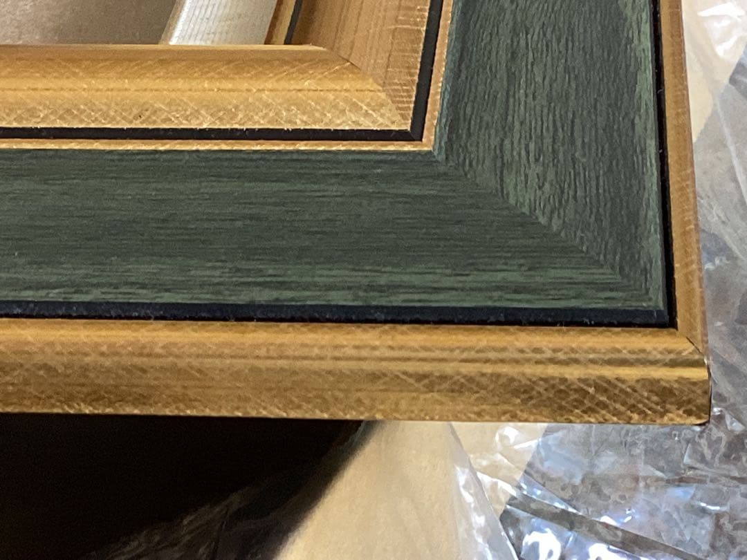 モスグリーンとゴールドの木製油彩額縁　サイズF8 箱付き　日本製　美品
