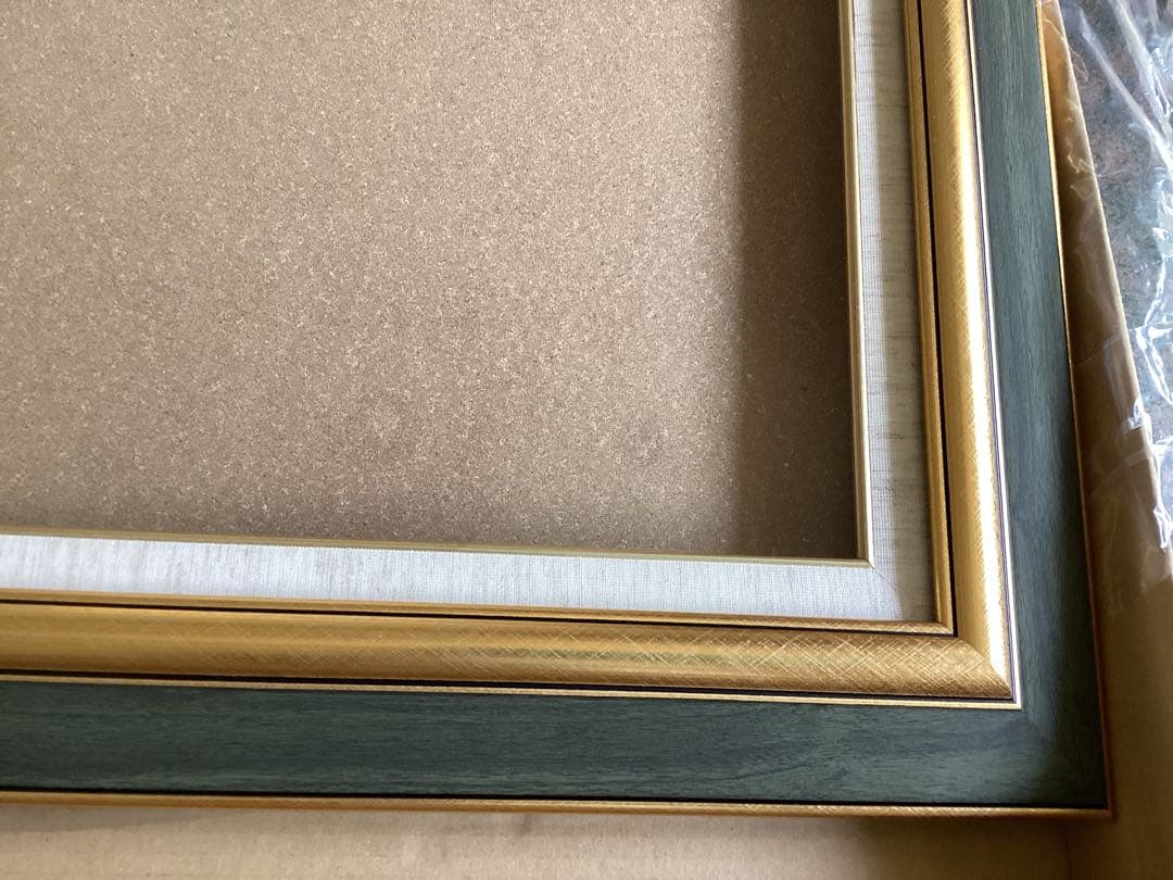 モスグリーンとゴールドの木製油彩額縁　サイズF8 箱付き　日本製　美品