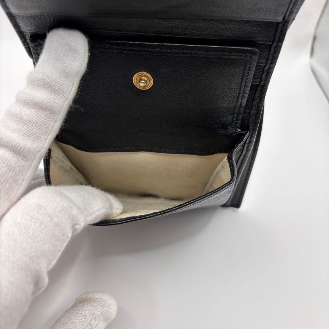 MARNI 二つ折り財布　ブラック　ゴールド　光沢　コンパクト　ウォレット　財布