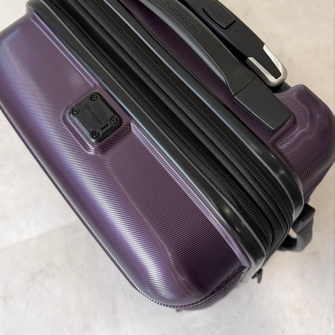 完売品！サムソナイト 機内持ち込み スーツケース キャリー omni2 USB