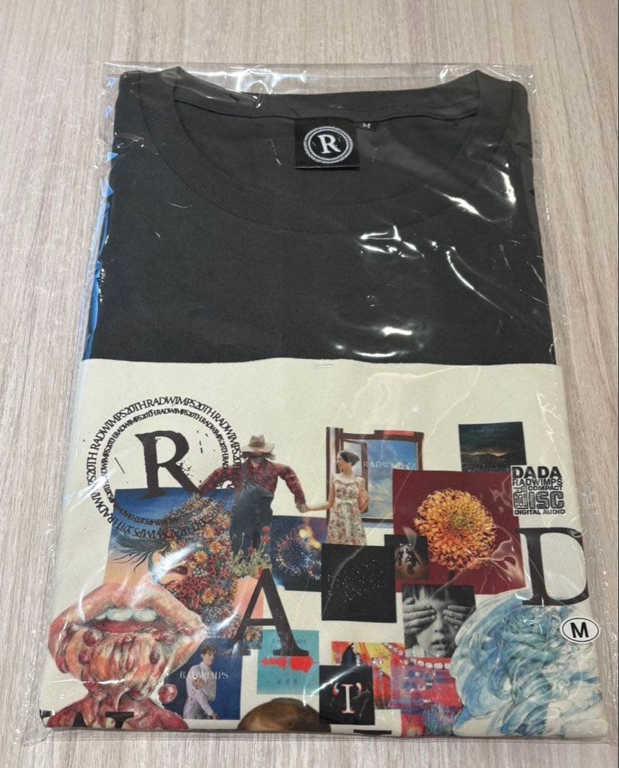 RADWIMPS 特別展　シングルジャケット　コラージュTシャツ　Mサイズ