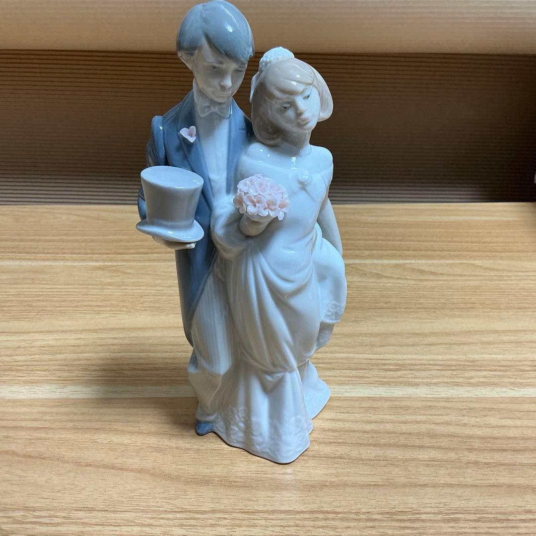 LLADRO リヤドロ ウェディング人形 陶器製『祝福の鐘の音』