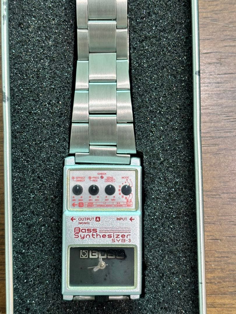 BOSS コンパクトエフェクター型　腕時計　ノベルティ　おまけ付き 腕時計