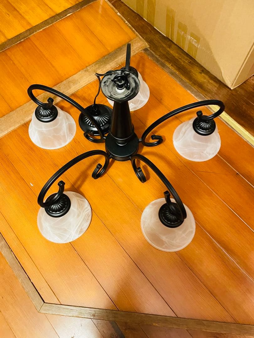 天井照明 シャンデリア 5灯 黒 マットブラック シンプル モダン レトロ