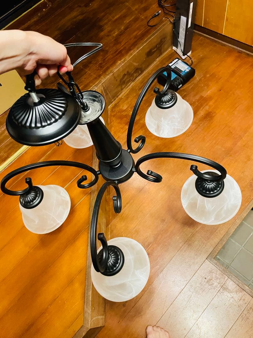 天井照明 シャンデリア 5灯 黒 マットブラック シンプル モダン レトロ