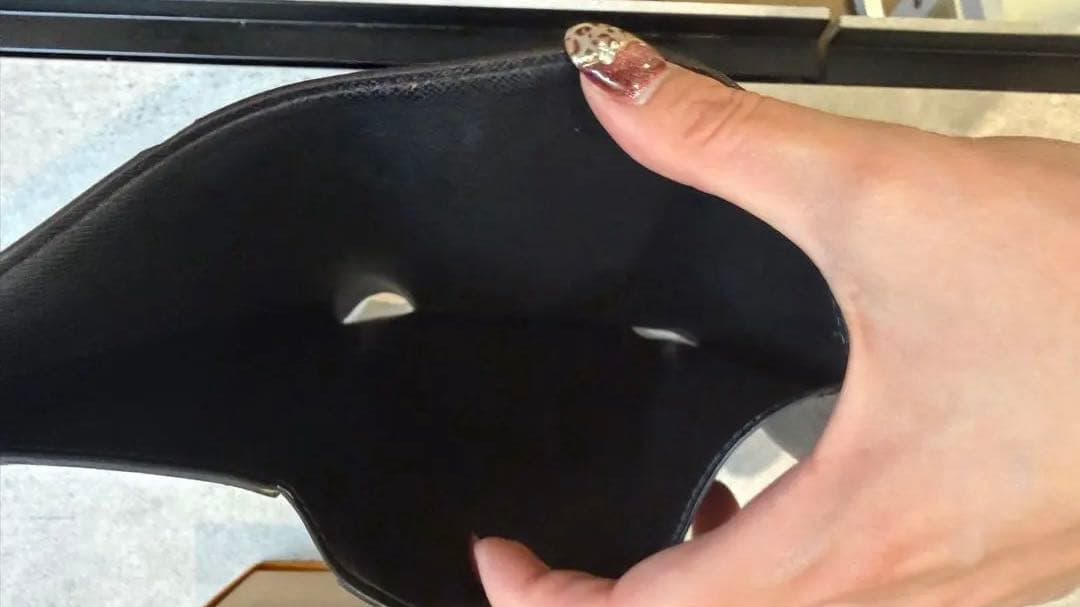 箱袋付.ルイヴィトン ヴィクトリーヌ モノグラムリバース 折り財布