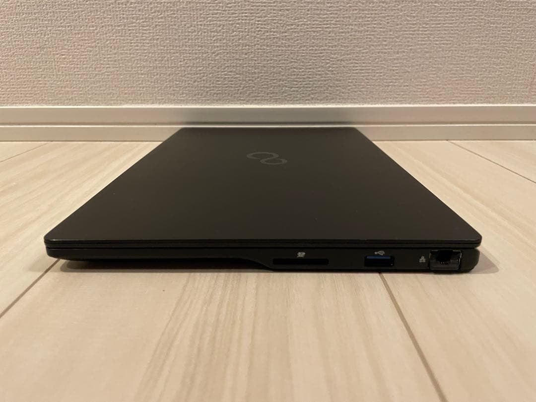 富士通 U9312/KW i7-1265U 256GB Office