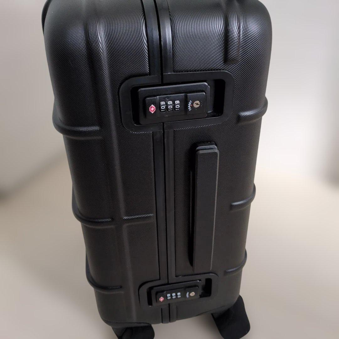 THE NORTH FACE スーツケース 機内持ち込み可