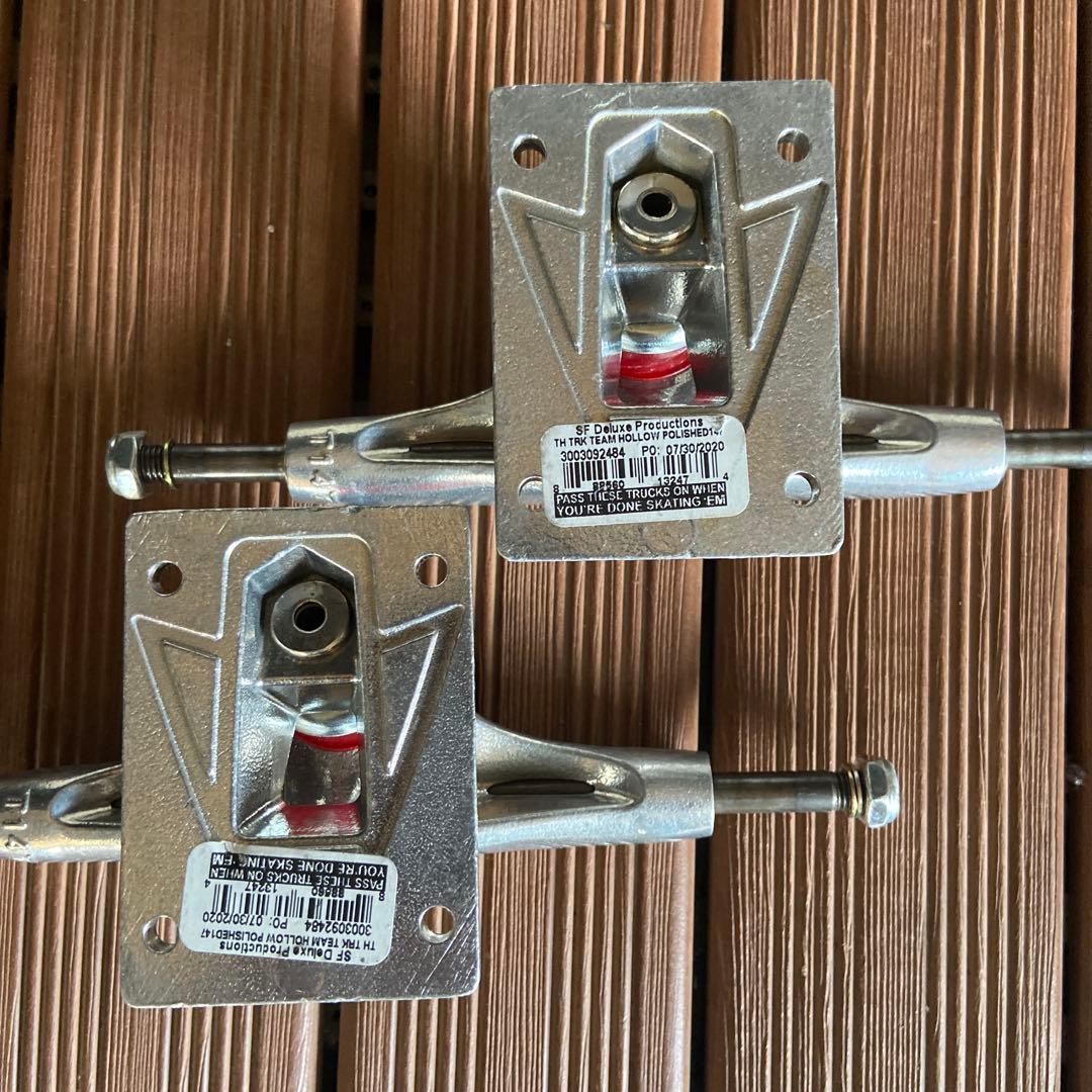 新品 THUNDER サンダー トラック ホローライト 147 ハイ 8インチ